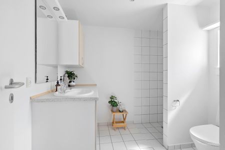 Dejligt rækkehus i Holluf Pile med have og gratis parkering - Photo 2