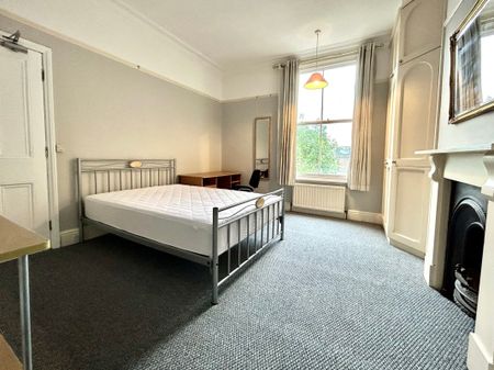 9, Wigginton Road - Photo 4