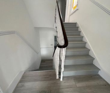 6 bedroom semi-detached house to rent - Photo 4