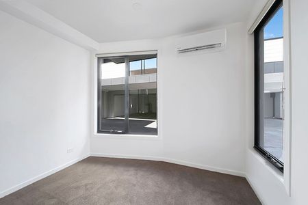 2/2A Lorna Ave Northcote VIC 3070 - Photo 5