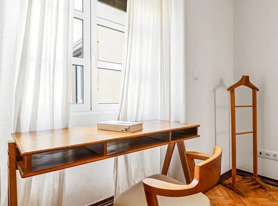 Rua Dom Francisco Manuel de Melo, Lisbon, Lisbon 1070-283 - Photo 1