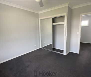 Modern & Low-Maintenance Living - Photo 3