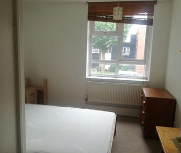 4 bedroom flat share to rent - Photo 2
