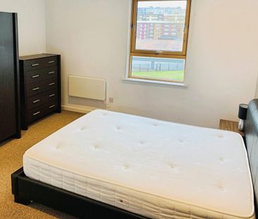 2 bedroom flat to rent - Photo 6
