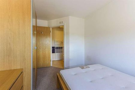 Central Court, Roath, CF24 - Photo 4