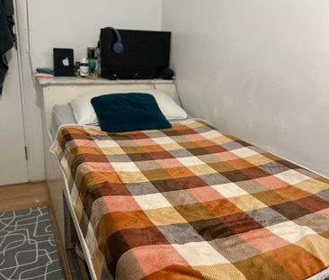 Room in a Shared House, Barnhill Road, HA9 - Photo 3