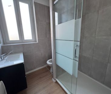 TYPE 3 - 45,74 m² - 850 € CC - - Photo 4