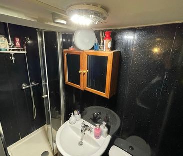 Room in a Shared House, Tower Mews, E17 - Photo 6