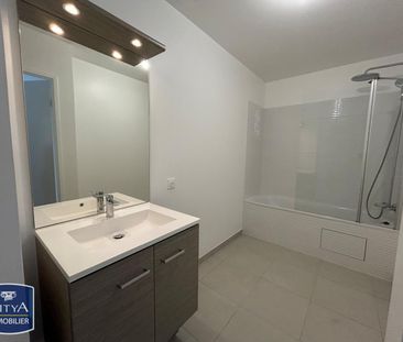 Location Appartement 4 pièces 81m² CAEN 14000 - Photo 4