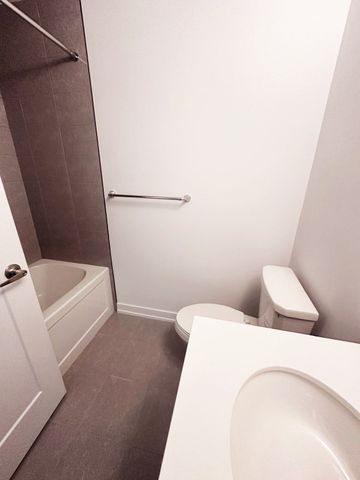 For Lease - 940 St David Street Unit# 46, Centre Wellington, Ontario - Photo 3