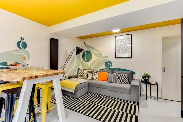 6 bedroom house to rent - Photo 1