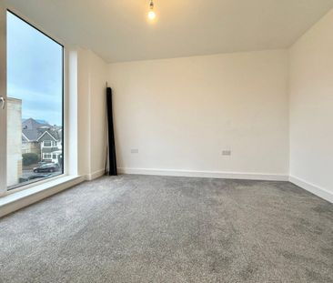 Commercial Road, Poole, Dorset, BH14 - Photo 3