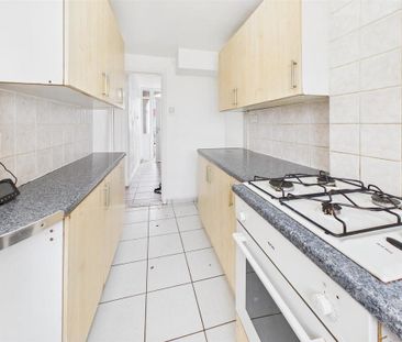 3 bedroom house to rent - Photo 3