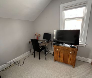 For Lease - 149 Elm Street, Newmarket, Ontario - Photo 1