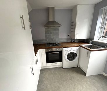 3 bedroom house to rent Belvoir Close, Ilkeston, Derbyshire, DE7 - Photo 4