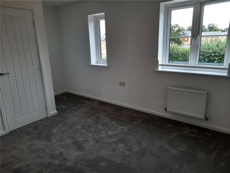 2 bedroom terraced house to rent - Photo 4