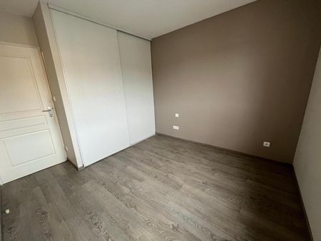Location Appartement 3 pièces 66m² ST JUERY 81160 - Photo 3