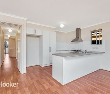 Neat, Three Bedroom Family Home - Photo 2