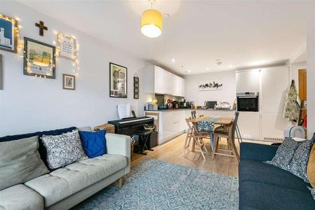 St. Mary's Road, Surbiton, KT6 - Photo 3