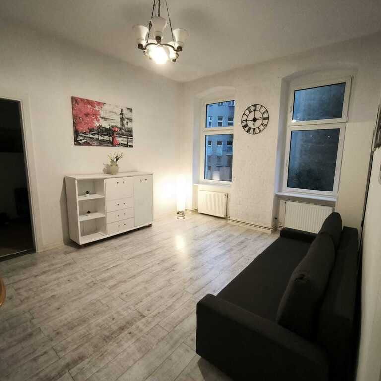 2 pokoje w centrum | Odświeżone | Niski czynsz - Photo 1