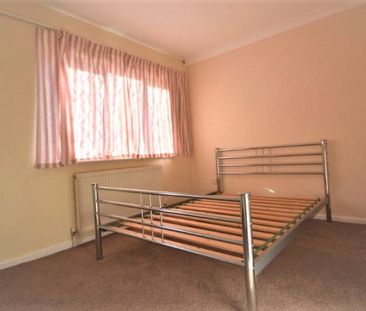 Bader Gardens, Slough, Berkshire,SL1 - Photo 4