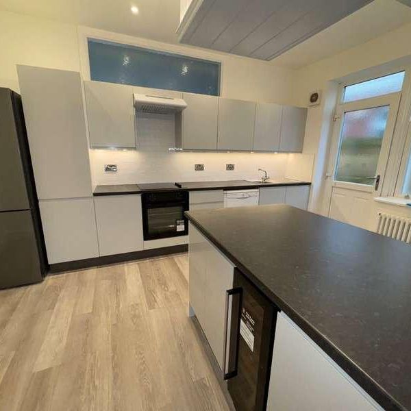 Stokelake Road, Harrogate, North Yorkshire, HG1 - Photo 1