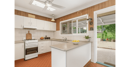 Beautifully Presented Family Home in Sought-After Moorooka - Photo 4