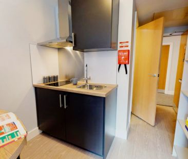 Bronze Studio - Photo 1