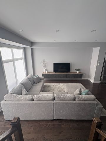 For Lease - 44 Juneau Street, Vaughan, Ontario - Photo 5