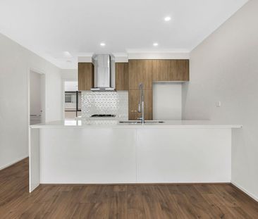 For Rent — Stylish 4-Bedroom Family Home- 2 Gudali Walk, Clyde Nort... - Photo 4