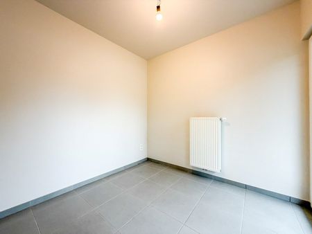 Gezellig 2-slpk appartement met terras, autostaanplaats, Torhout - Photo 4