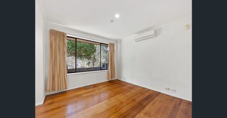 Macleod 4 Bedroom House with its own park - Photo 2