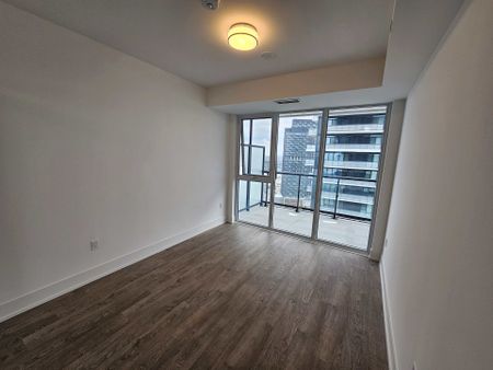 For Lease - 10 Inn On The Park Drive Unit# 2305, Toronto, Ontario - Photo 2