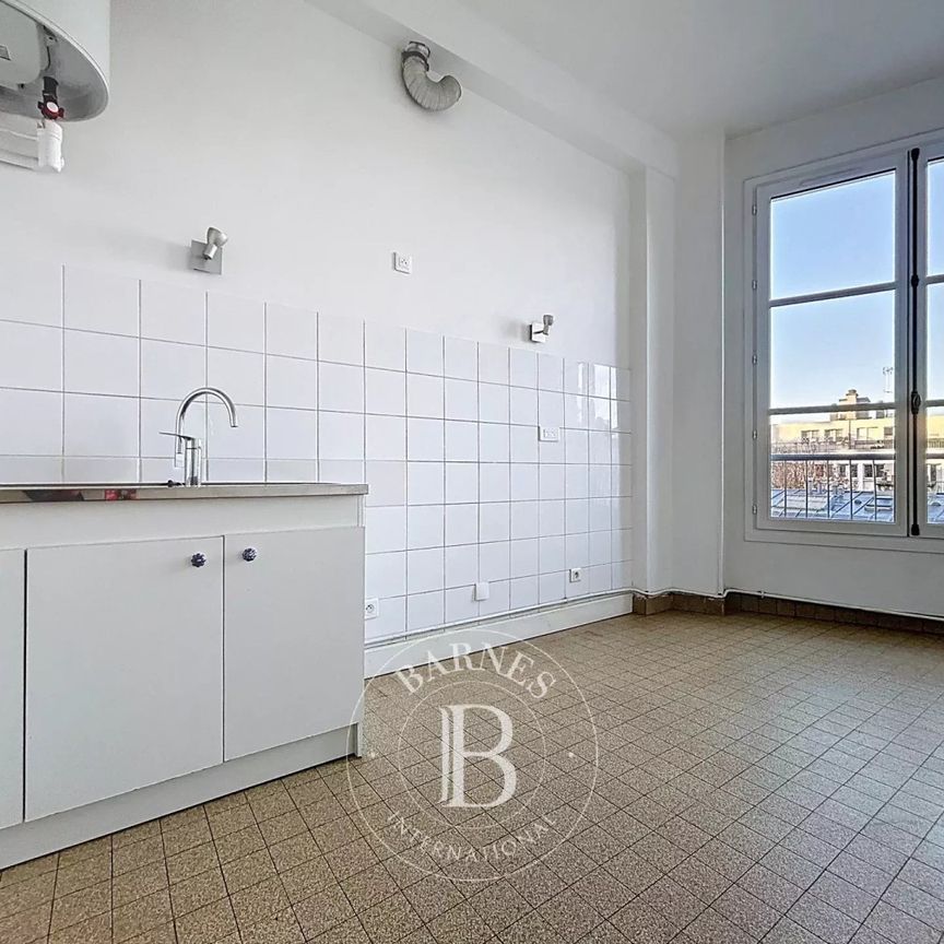 Appartement • Notre Dame, Versailles - Photo 1