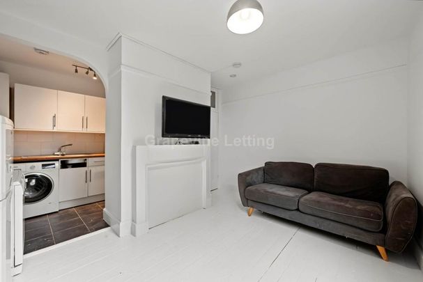 3 bedroom flat to rent - Photo 1