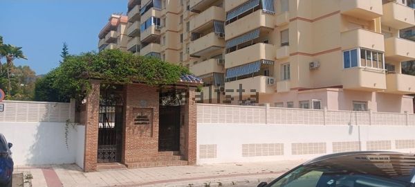 Alquiler de piso en Calle Le Corbousier - Photo 1