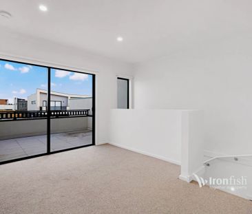 3 Bed, 2 Bath - Photo 6