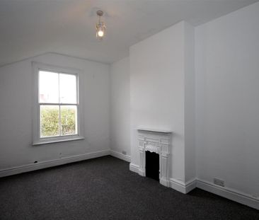 4 bed terraced house to rent in Monk Road, Bristol, BS7 - Photo 4