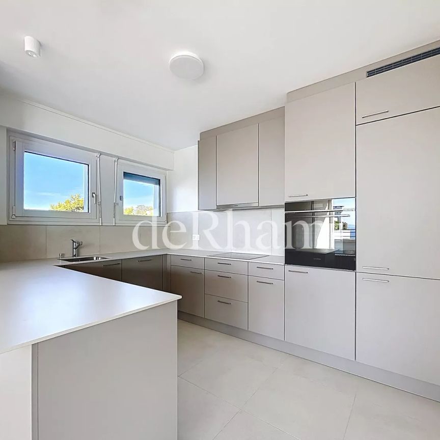 Penthouse de 4.5 pièces entièrement rénové avec vue imprenable! - Photo 1