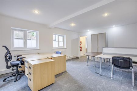 600 London Road, High Wycombe - Photo 2