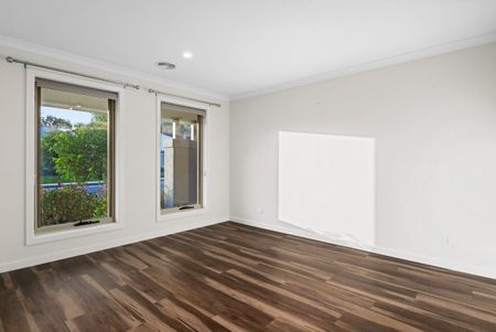 Low-Maintenance Lifestyle Home in Popular Thurgoona Pocket - Photo 3