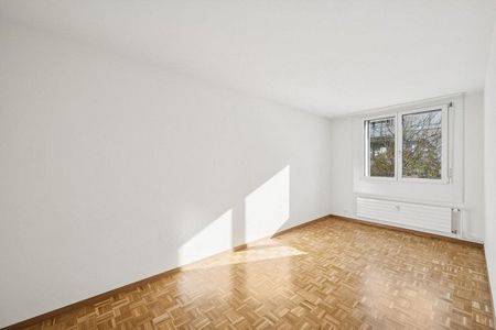 Schöne 4.5 Zimmerwohnung mit grossem Balkon in Allschwil - Photo 5