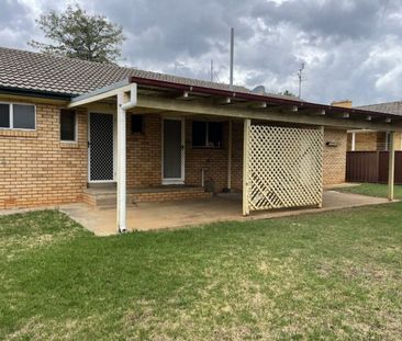 40 Arinya Street, 2340, Tamworth Nsw - Photo 1