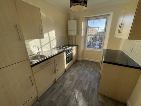 2 bedroom apartment to rent - Photo 3