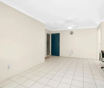 SPACIOUS UNIT IN QUIET COMPLEX! - Photo 4