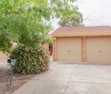 4 Nairn Place, Macquarie ACT 2614 - Townhouse For Rent | Domain - Photo 1