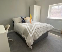 4 bedroom terraced house to rent - Photo 5