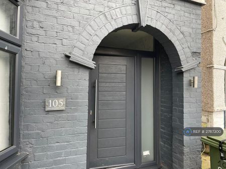 1 bedroom in a house share to rent - Photo 5