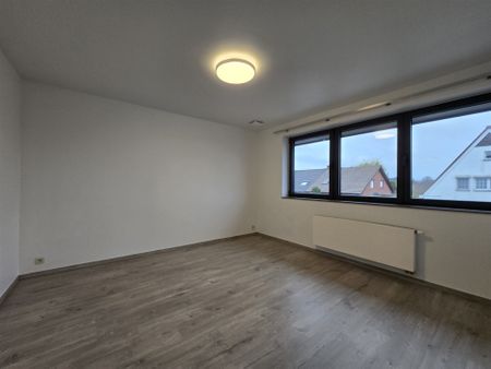 Moderne, energiezuinige woning (200m²) met 4 slaapkamers en tuin - Photo 3