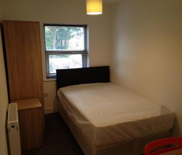 6 bedroom house to rent - Photo 4